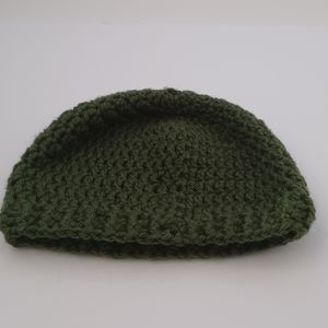 NWOT Hand Knitted Slough Toboggan Hat Girls dark olive green